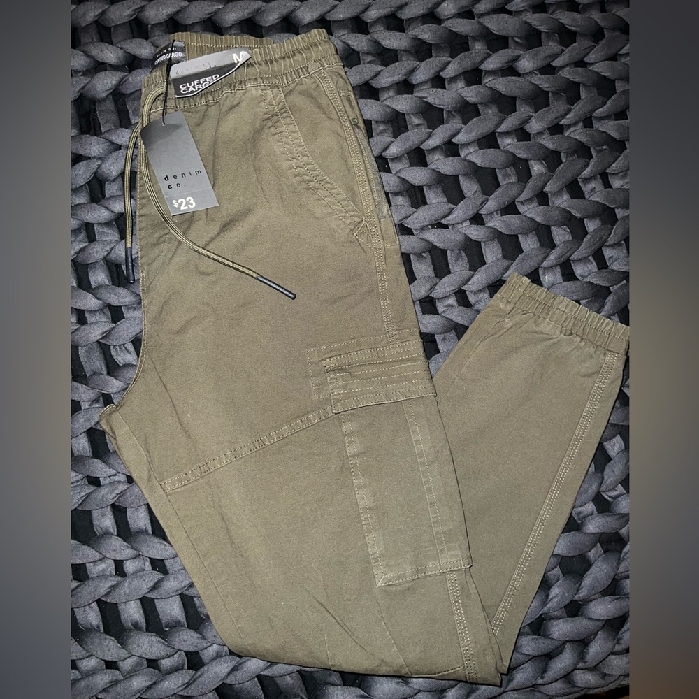 Cuffed cargos